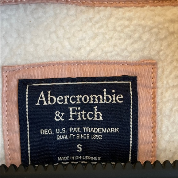 Abercrombie & Fitch Asymmetrical Fleece Quilted Pullover Size S - Picture 5 of 8